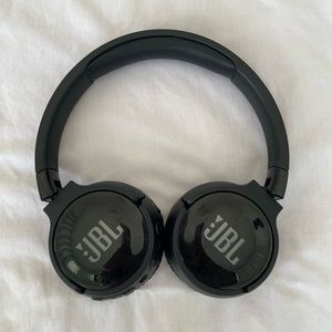 JBL Tune 500BT Wireless On-Ear Headphones
